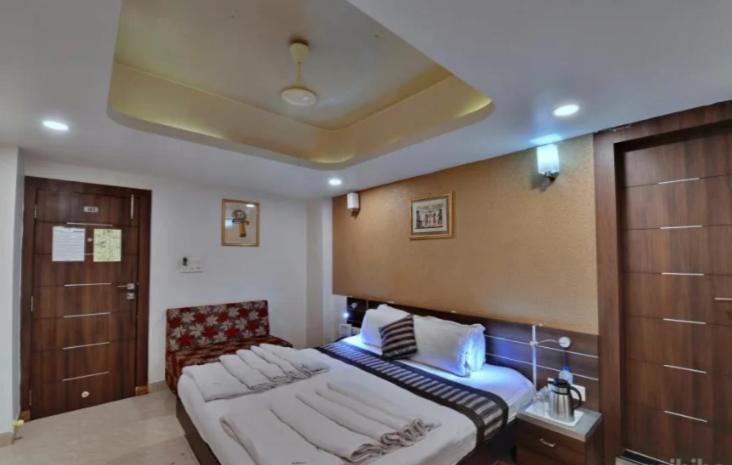Hotel Shree Vatika Бхопал Екстер'єр фото